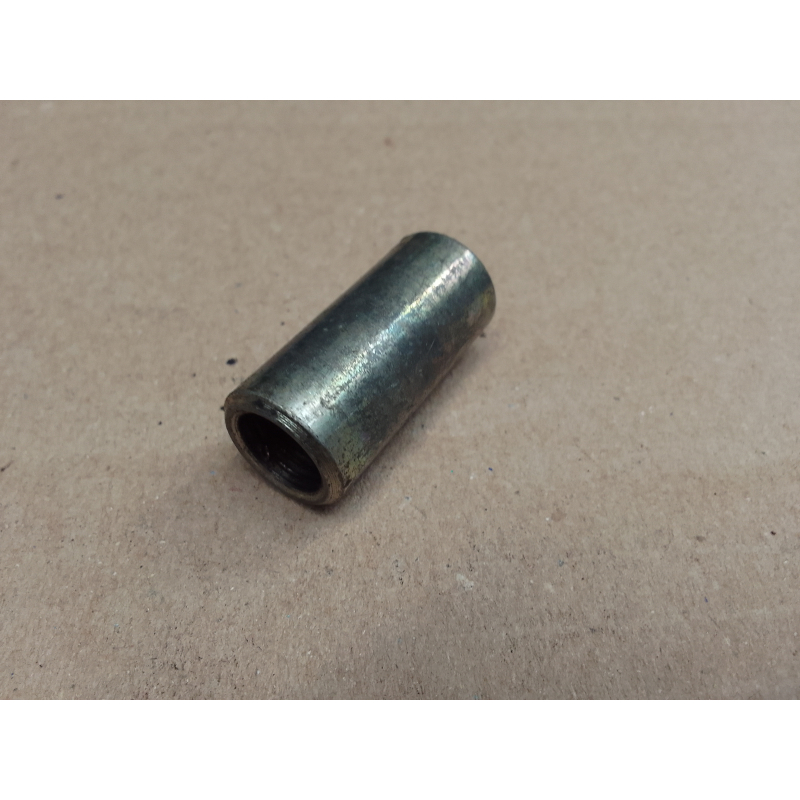 MOT009U Bus hondenbot onder gebr. 31G1085